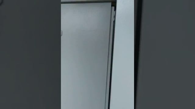 т 2549885 Установка магнитного замка на железную дверь с дверным доводчиком в Красноярске смотреть онлайн