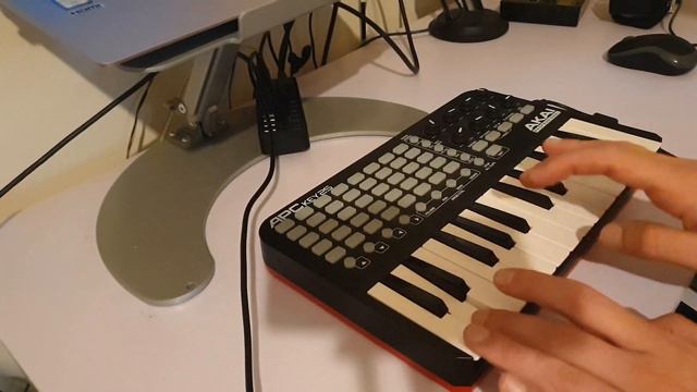 Liquid - Sweet Harmony keyboard cover смотреть онлайн