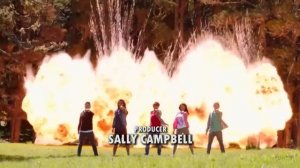 Могучие Рейнджеры Дино Заряд(Заставка)