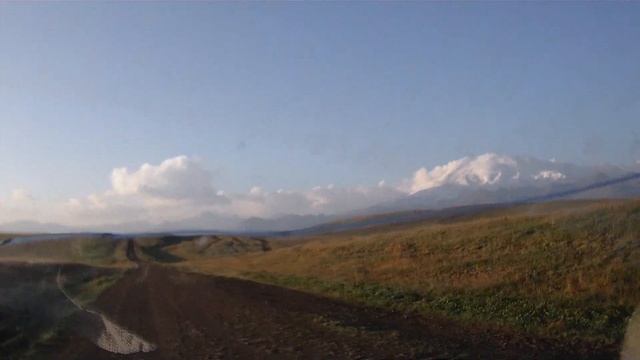 На пути к подножию Эльбруса смотреть онлайн