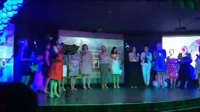 С Днем Учителя! Песня в исполнении учителей Международной Русской Школы Анталии. смотреть онлайн