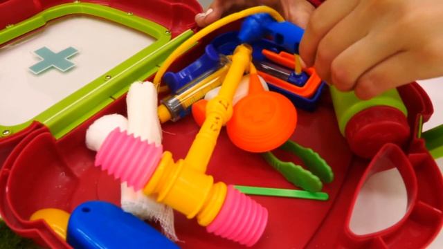 Барби и Кен на вечеринке в бассейне - Видео для девочек смотреть онлайн