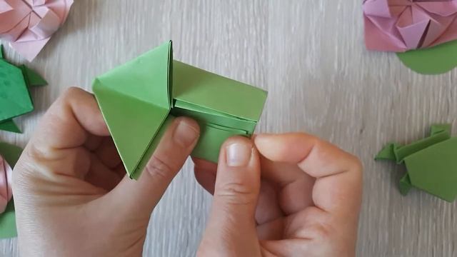 Origami frog лягушка kurbağa прыгающая/Как сделать прыгающую лягушку из бумаги/kağıttan kurbağa смотреть онлайн