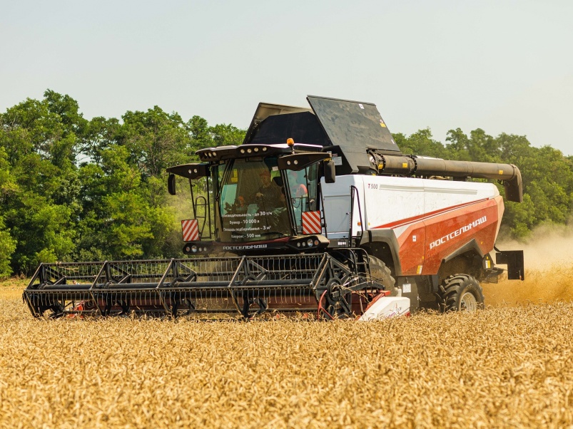 Новый комбайн Т500 от Ростсельмаш! Два барабана лучше, чем один.mp4