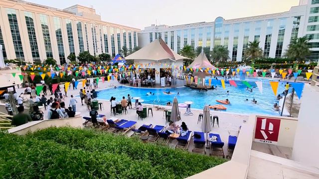 Coral Princess - World Cruise 2023 - Dubai AIrport Hotel pool party смотреть онлайн