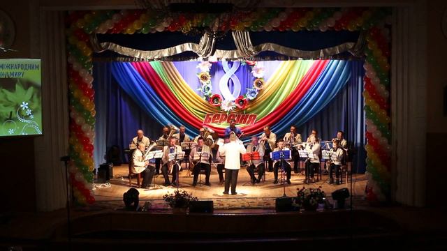 Оркестр "Пірати Карибского моря" смотреть онлайн