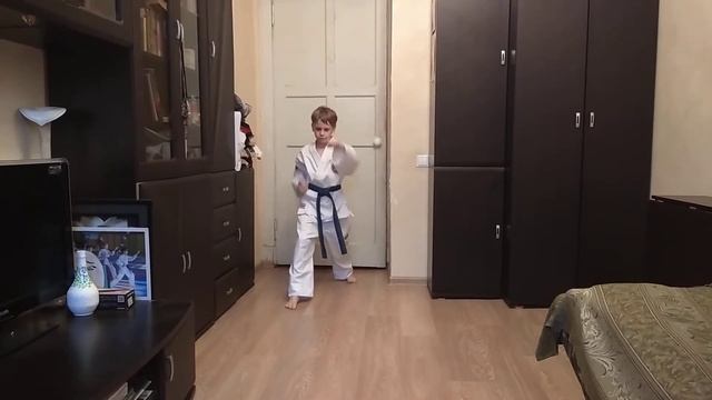 Спарринг на 2 шага смотреть онлайн