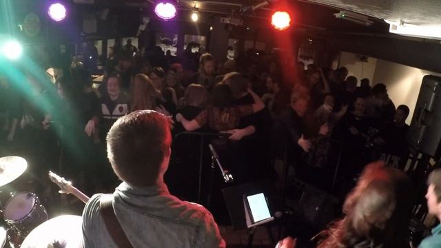 KARAVANEN - Proud Mary (Live) смотреть онлайн