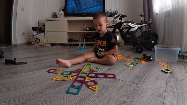 #магнитной конструктор Что можно сделать с магнитного конструктора смотреть онлайн