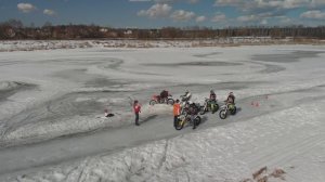 Мотокросс весной на льду в Москве