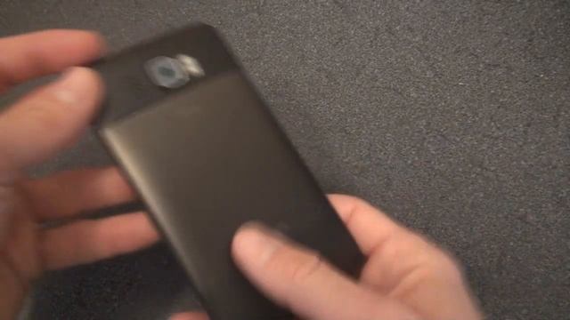 Easily Remove HTC HD2 Battery Cover | Pocketnow смотреть онлайн