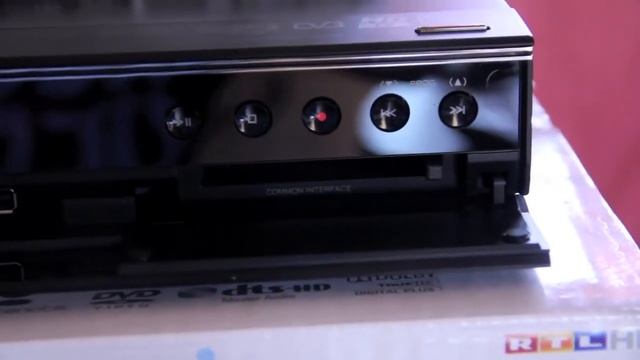 LG HR570S 3D Blu-ray Player Hands On - German смотреть онлайн