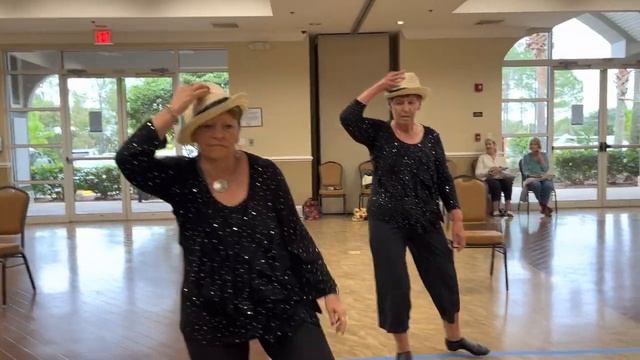 You Can Leave Your Hat On смотреть онлайн