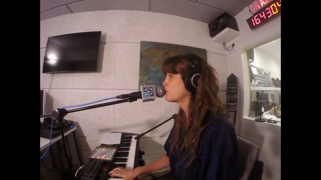 Noga Erez live on TLV1's DIY Tel Aviv: "Random Choice" смотреть онлайн