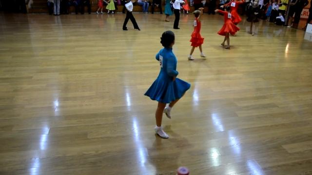 Это я на бальных танцах смотреть онлайн