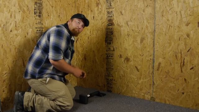 Stretching Carpet Without a Carpet Stretcher : Carpet Installation & Help смотреть онлайн