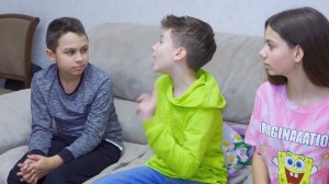 Сережа хочет ПРОНЕСТИ СЛАДОСТИ в кинотеатр мимо контролера Как это сделать?