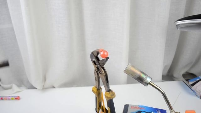 ЧТО ЕСЛИ РАСКАЛЕННЫЙ СТАЛЬНОЙ ШАР ПОЛОЖИТЬ НА ОРЕО смотреть онлайн