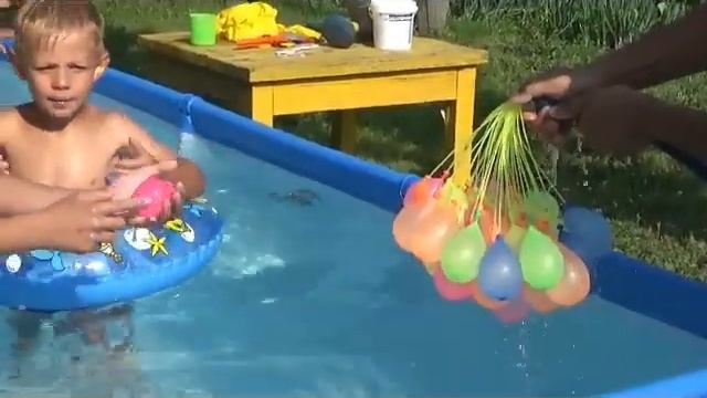 Лето! Жара! Бассейн! смотреть онлайн