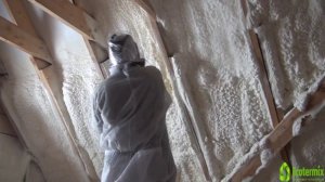 Напыляемый утеплитель. Как утеплить крышу_ (1)