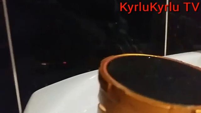 Колонка с водой (ЖЫЗНЬ В ЗАМЕДЛЕНОМ КАДРЕ№1) смотреть онлайн