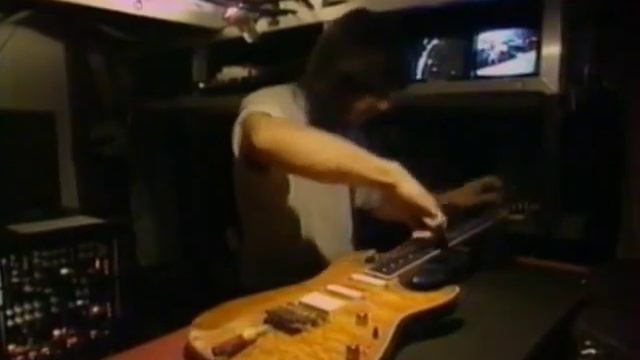 Dire Straits- Mark Knopfler - Pensa Suhr "His favourite guitar" смотреть онлайн