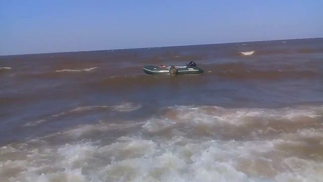 Ладога. Сильная волна смотреть онлайн