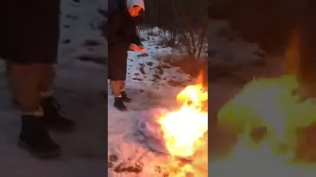 Сжигаю свадебное платье после развода смотреть онлайн