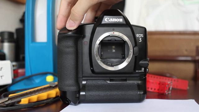 Canon EOS-3 @ 7fps