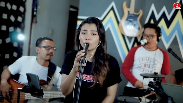 TERATAI (COVER - DELISA HERLINA & 3 PEMUDA BERBAHAYA) смотреть онлайн