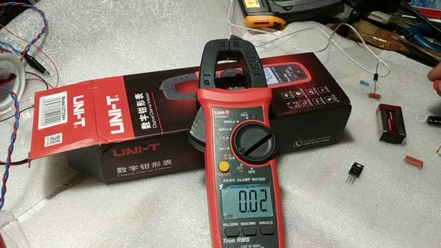 ТОКОВЫЕ КЛЕЩИ UNI-T UT204+ (они же мультиметр). Измеряют ПОСТОЯННЫЙ и переменный ток до 600 А.