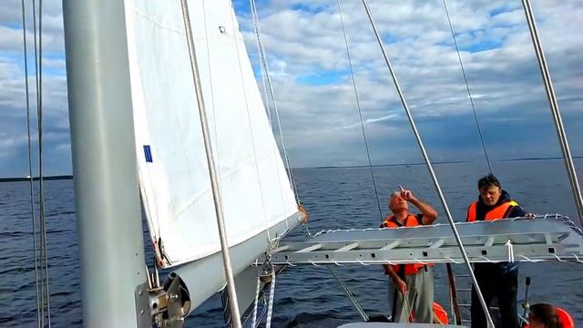 Валерий Короп — Наш корабль плывёт.Яхта сделана своими руками. Сестрорецк. смотреть онлайн