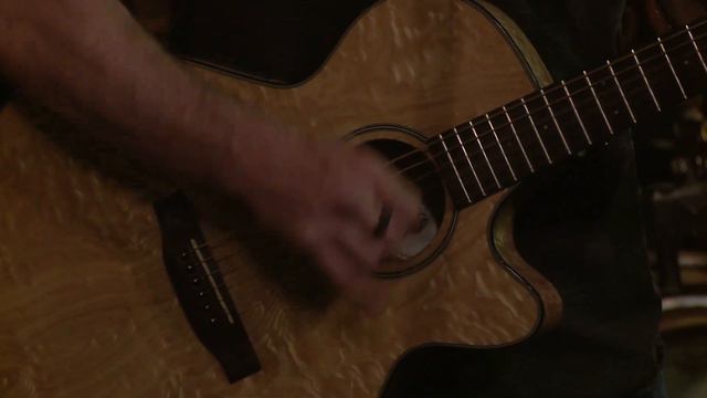 Joseph Stevens performing "Blind" at Kulak's Woodshed смотреть онлайн