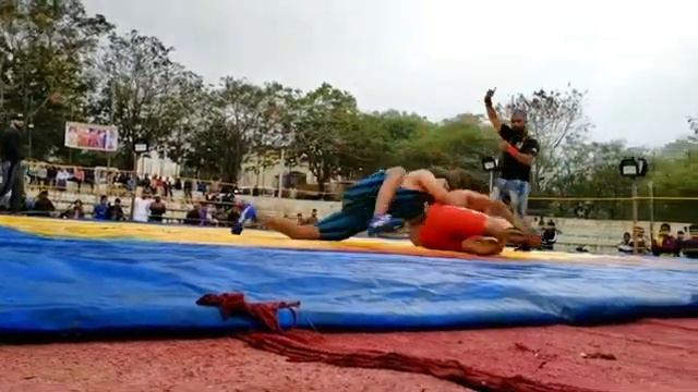 Ahmed shaker vs saleh saadi wrestling quarterfinal of Hyderabad kesari at barkas ground смотреть онлайн