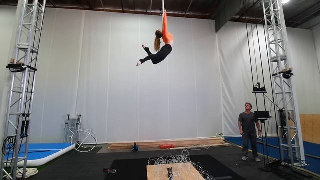 15 INSANE FLEXIBILITY STUNTS *Never Done Before* смотреть онлайн