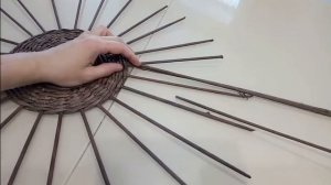 Часть 1 Плетение большого круглого дна из бумажных трубочек с добавлением дополнительных стоек