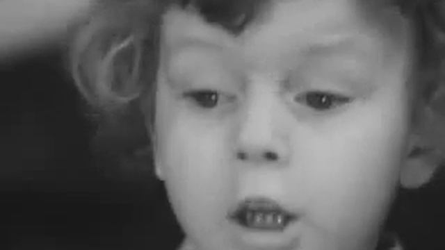 Little boy reciting a "Small Man" poem by Robert Rozhdestvensky смотреть онлайн