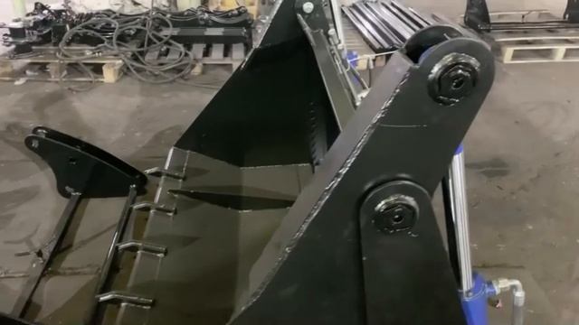 Строительный челюстной ковш на фронтальный погрузчик Grand Max. Челюстной ковш смотреть онлайн