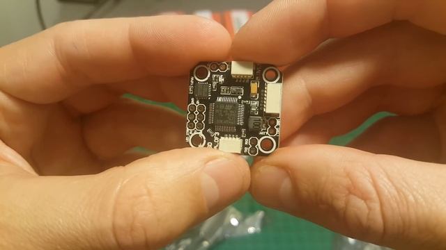 Ultimate Micro AIO Solution - Eachine MiniCube Unboxing And Review смотреть онлайн