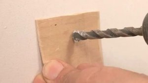 Как просверлить оштукатуренную стену. Маленькая хитрость