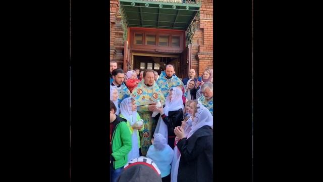 Благовещение Пресвятой Богородицы. Традиция выпуска голубей с учениками Воскресной школы. 2019 год. смотреть онлайн