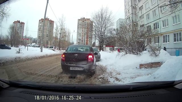 ларгус стукнул гранту и скрылся смотреть онлайн