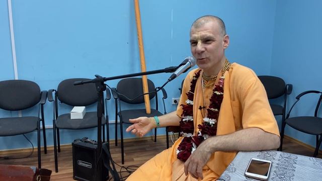 Решимость и целеустремленность. БГ 2.41 Волгодонск 18.04.22 | Бхакти Расаяна Сагар Свами смотреть онлайн