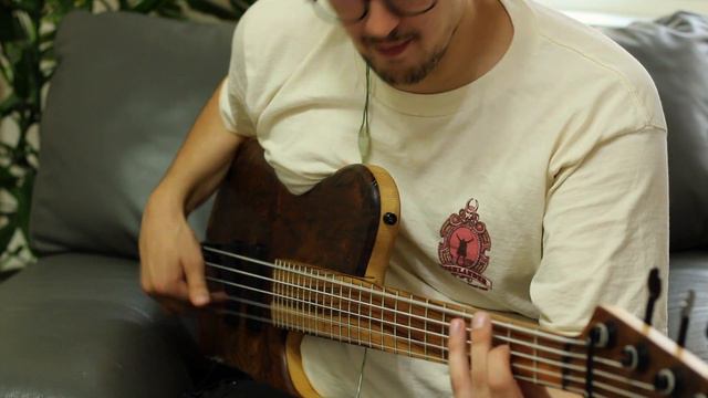 Grosmann Classic 5 - Bass Guitar Demo смотреть онлайн