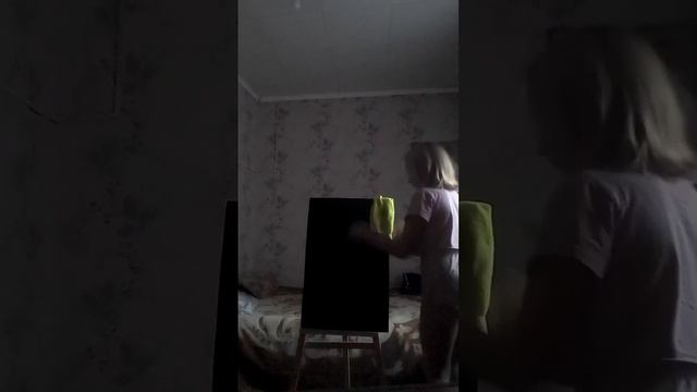 извините пожалуйста что у меня тут просто телефон упал и сейчас вторую часть сниму спасибо смотреть онлайн