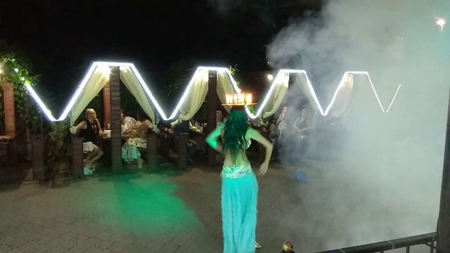 Не знаете, куда ещё можно отправиться в центре Киева? Старые заведения надоели, банальные интерьеры смотреть онлайн