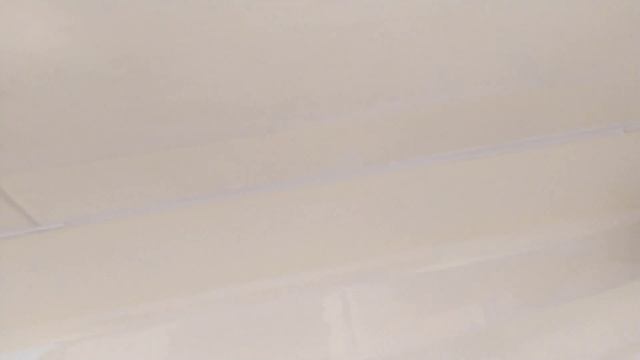 Силиконим ванную/герметик/что-то пошло не так!))девушка и ремонт/жизнь в хрущёвке #18 смотреть онлайн