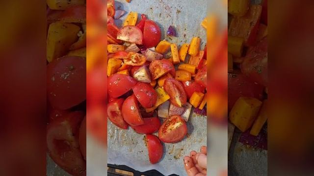 ПРЯНЫЙ ТОМАТНЫЙ СУП !!СОХРАНЯЙ И ГОТОВЬ , ЭТО ОЧЕНЬ ПРОСТО р.s. подходит как для веганов,так и нет смотреть онлайн