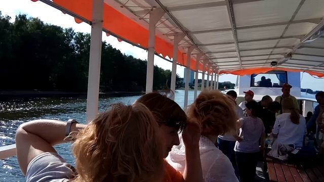 Прогулка по минскому морю.mp4