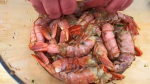 Лангустины в маринаде на мангале